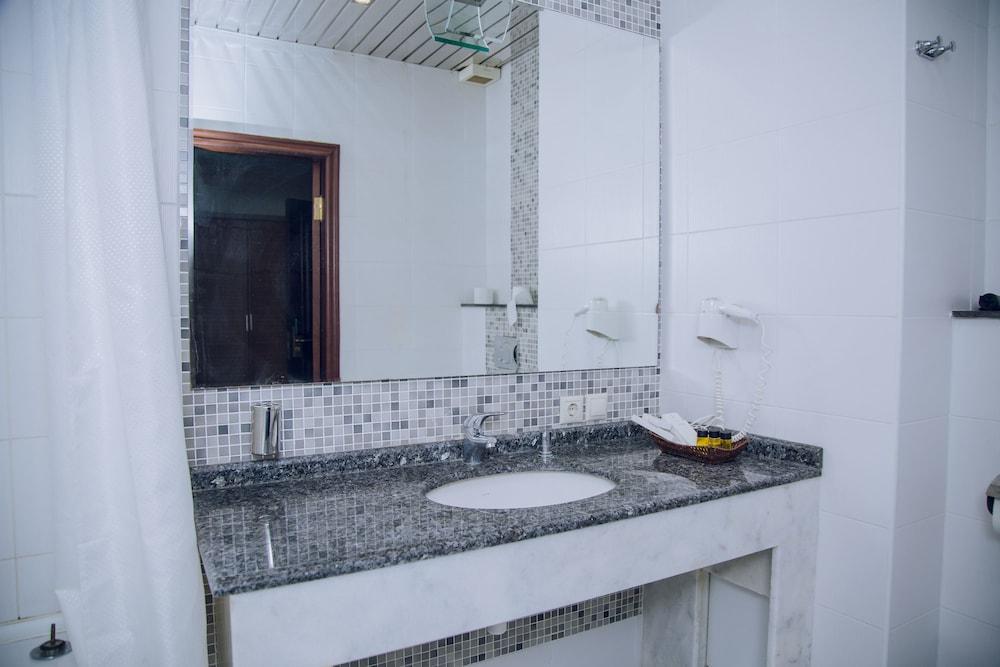Caspian Ulduz Hotel Баку Экстерьер фото